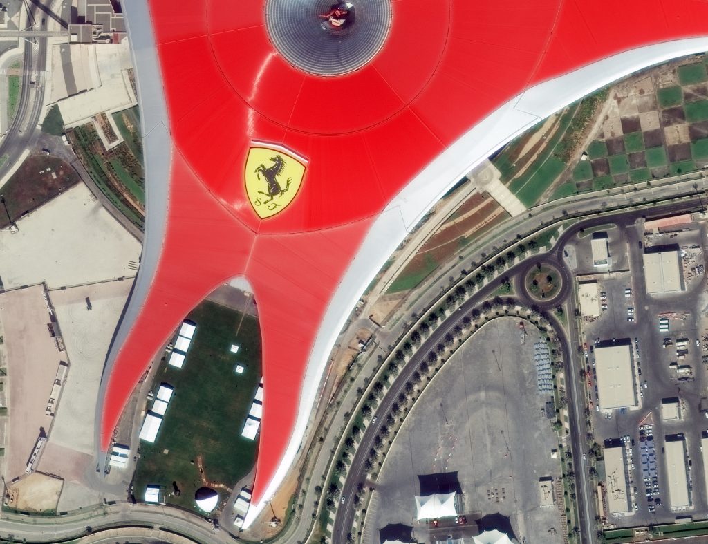 Satellite Imagery Made Easy - FerrariWorld UAE 11 4 2018 WV4 30cmcolor ENHANCE I 1024x787